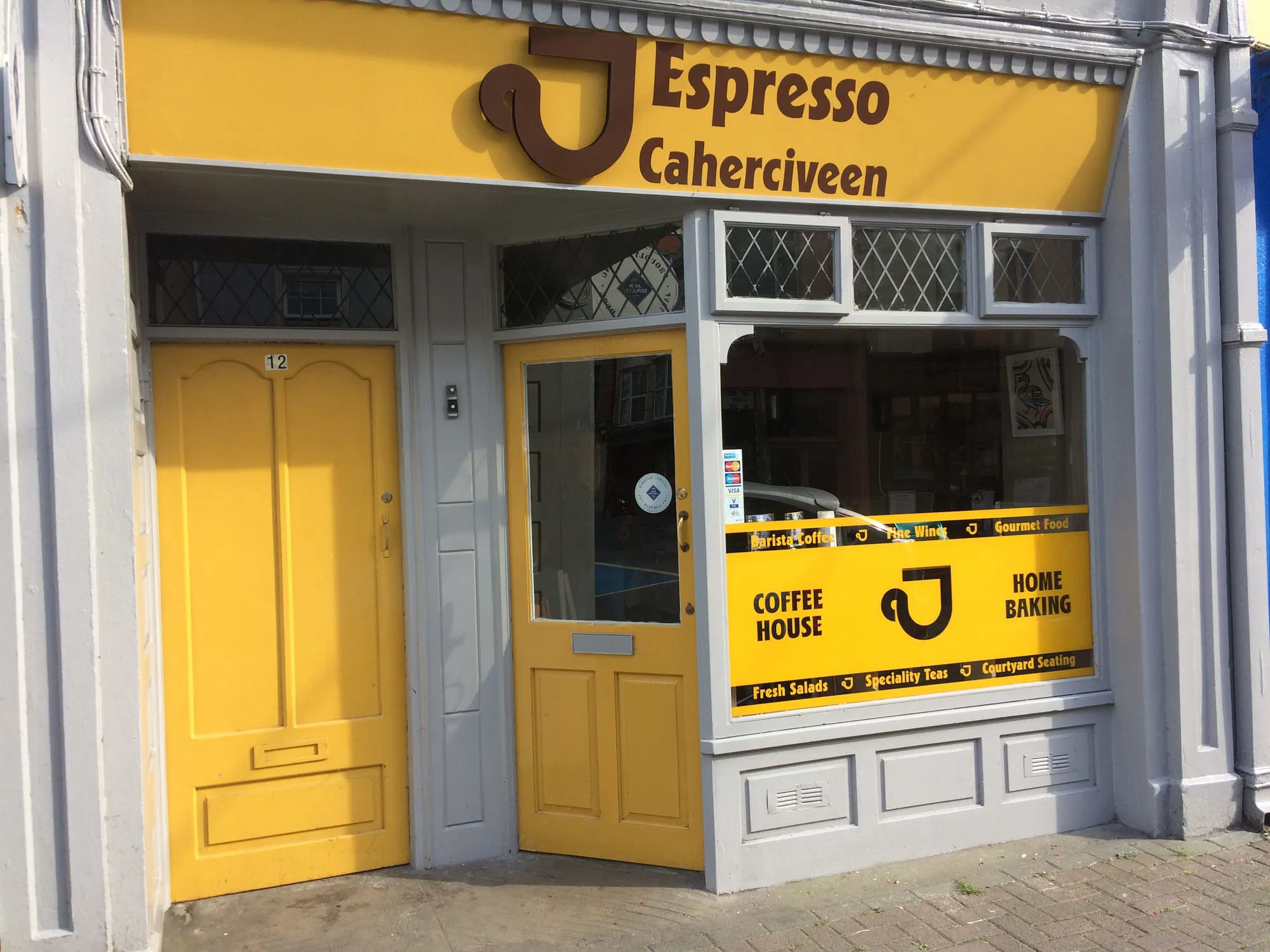 Esspresso Cafe Caherciveen from outside